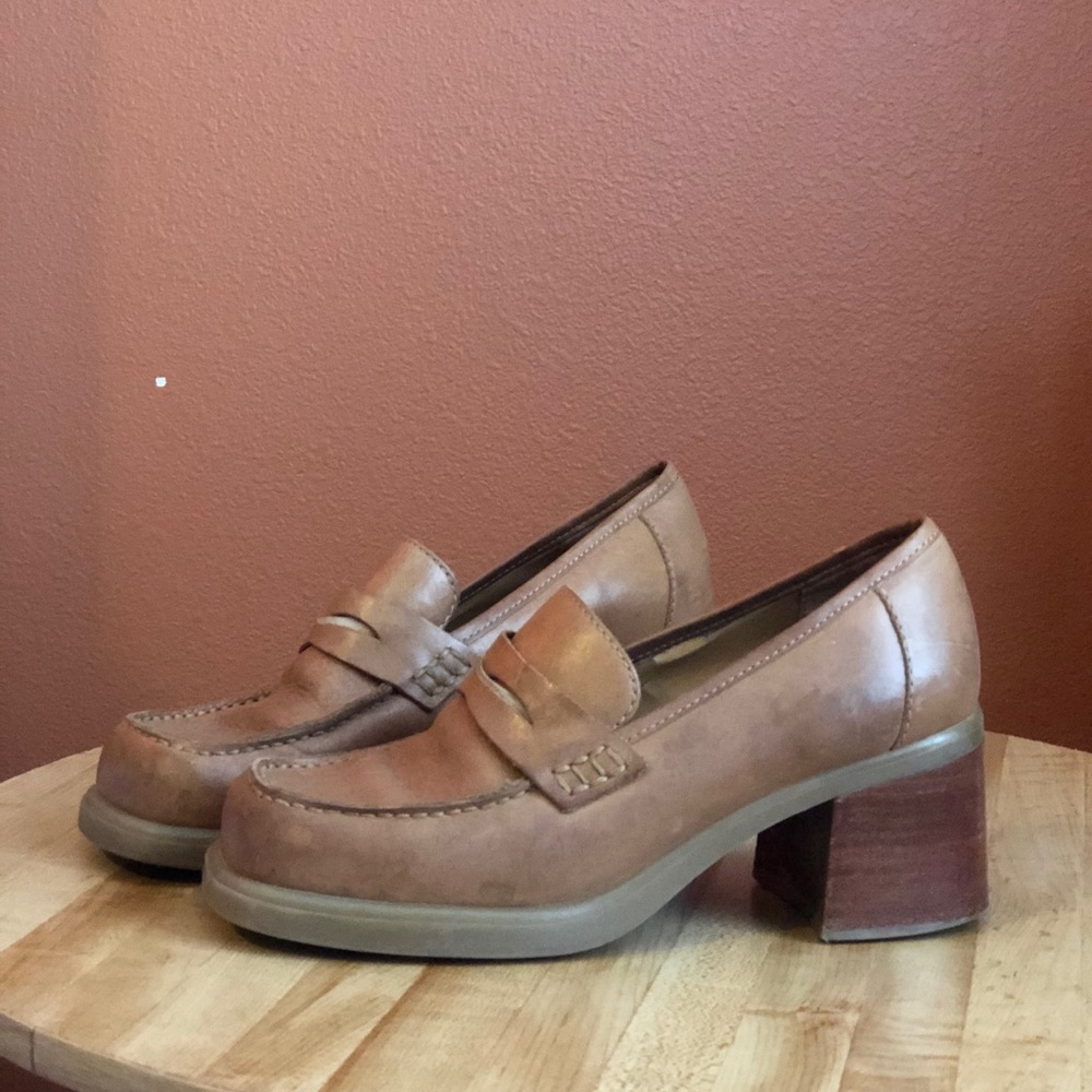 Vintage Tan Wooden Mules